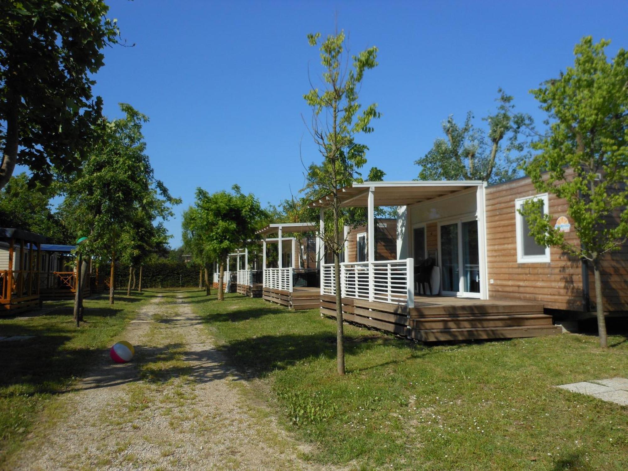 Albatross Mobile Homes On Camping San Francesco Дуна Верде Екстериор снимка